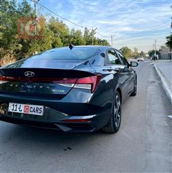 هیۆندای ئەلەنترا